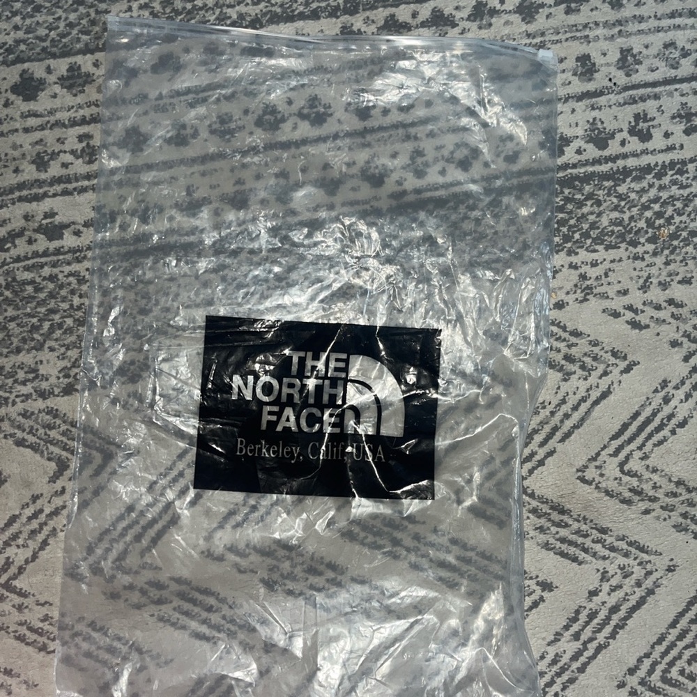 Kaws x The North Face jacket - Picture 5 of 5
